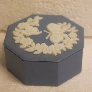 Blue Molded Acrylic Powder Trinket DIsh with Lid and Applied Butterflies Flowers